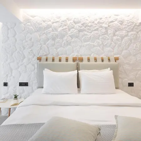 San Panteleimon Отель 4*