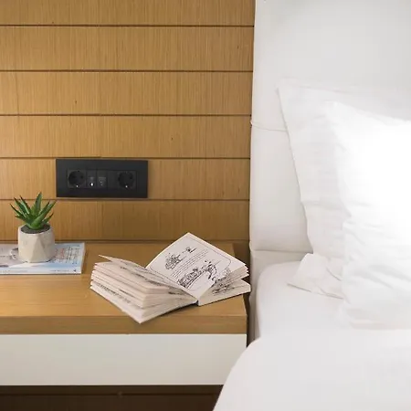 فندق San Panteleimon 4*